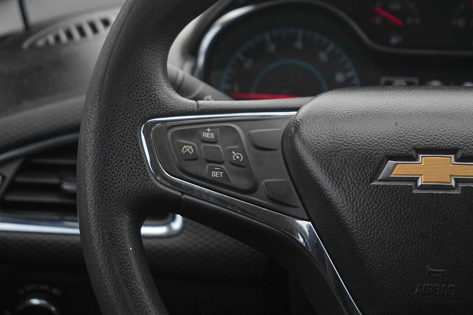 Thumbnail: 2016 Chevrolet Cruze - 17