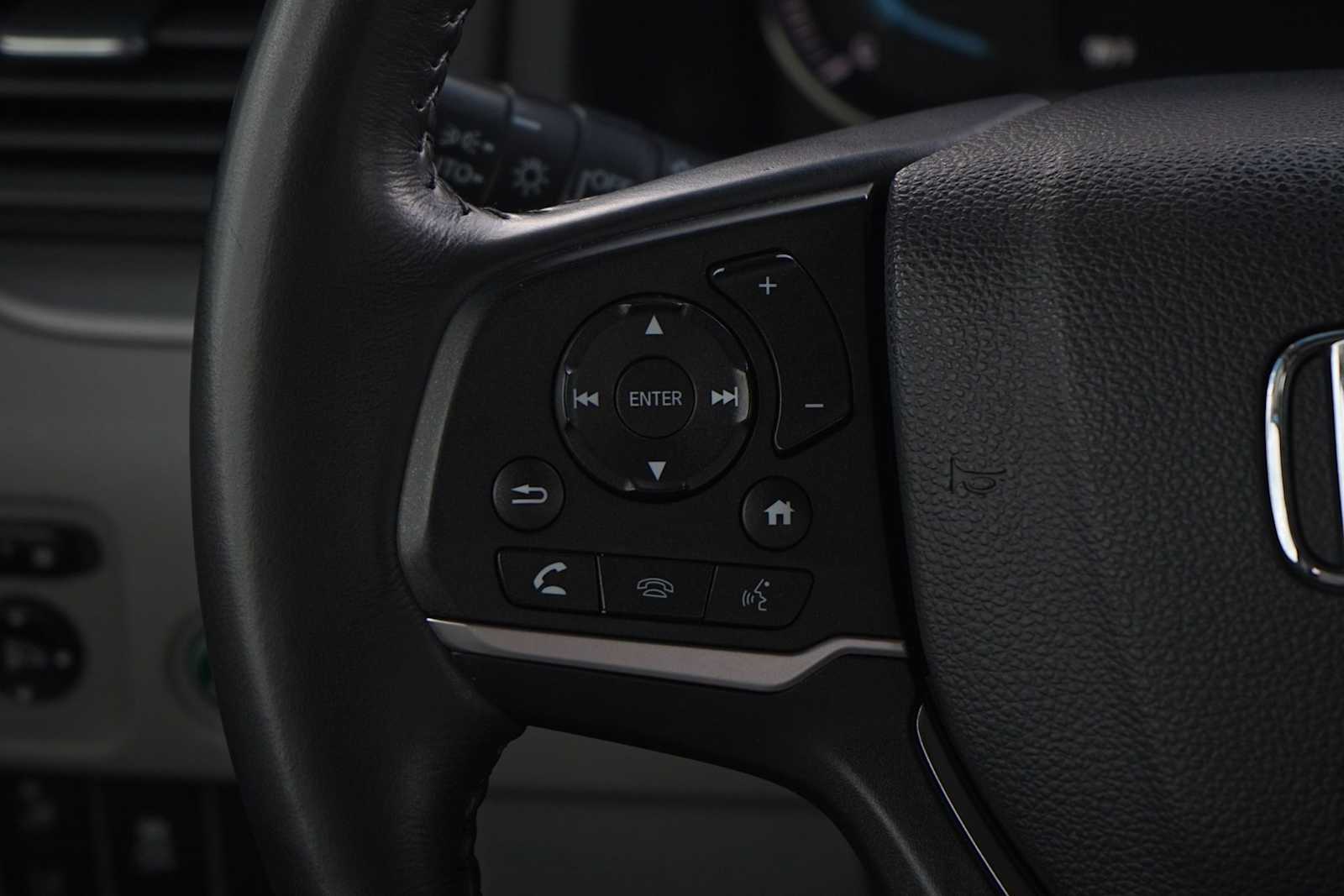 Thumbnail: 2019 Honda Pilot - 17