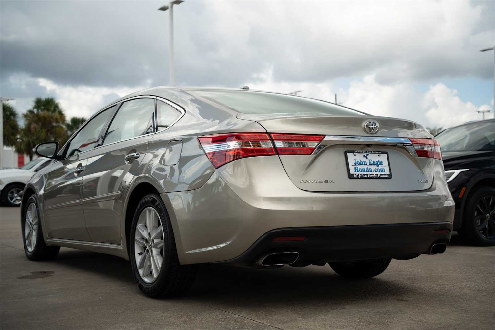 Thumbnail: 2014 Toyota Avalon - 4