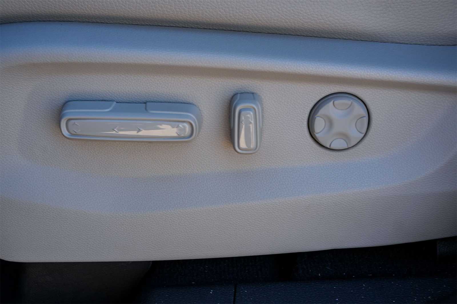 Thumbnail: 2026 Honda Odyssey - 21