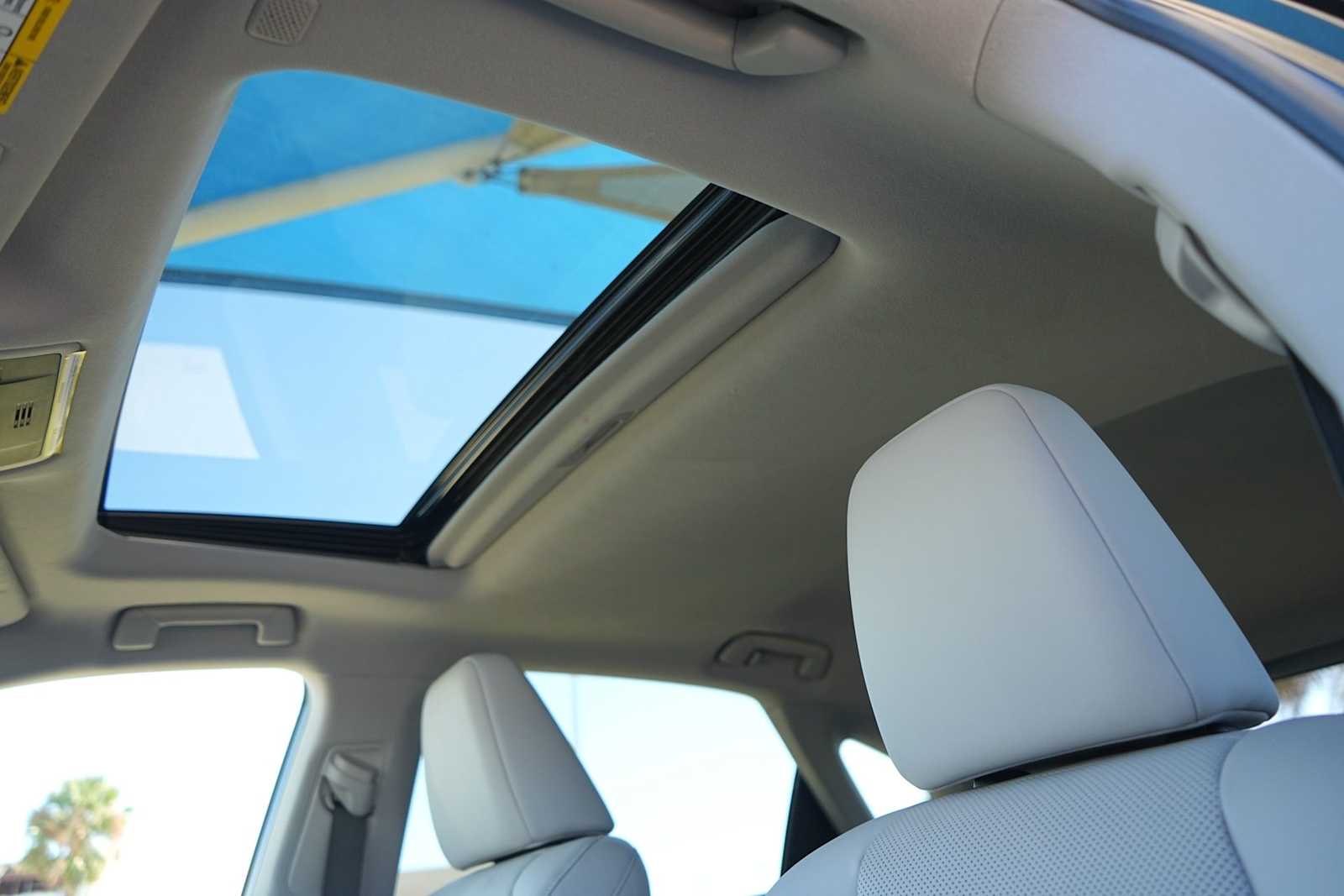 Thumbnail: 2022 Lexus RX - 24