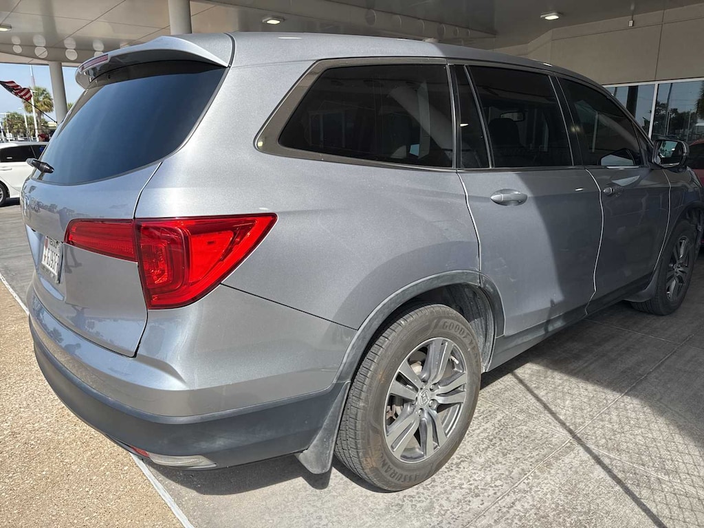 Used 2017 Honda Pilot EX-L FWD SUV