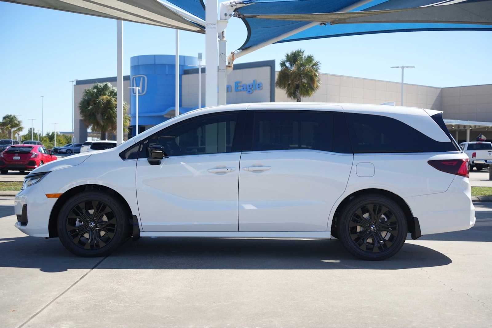 Thumbnail: 2026 Honda Odyssey - 3