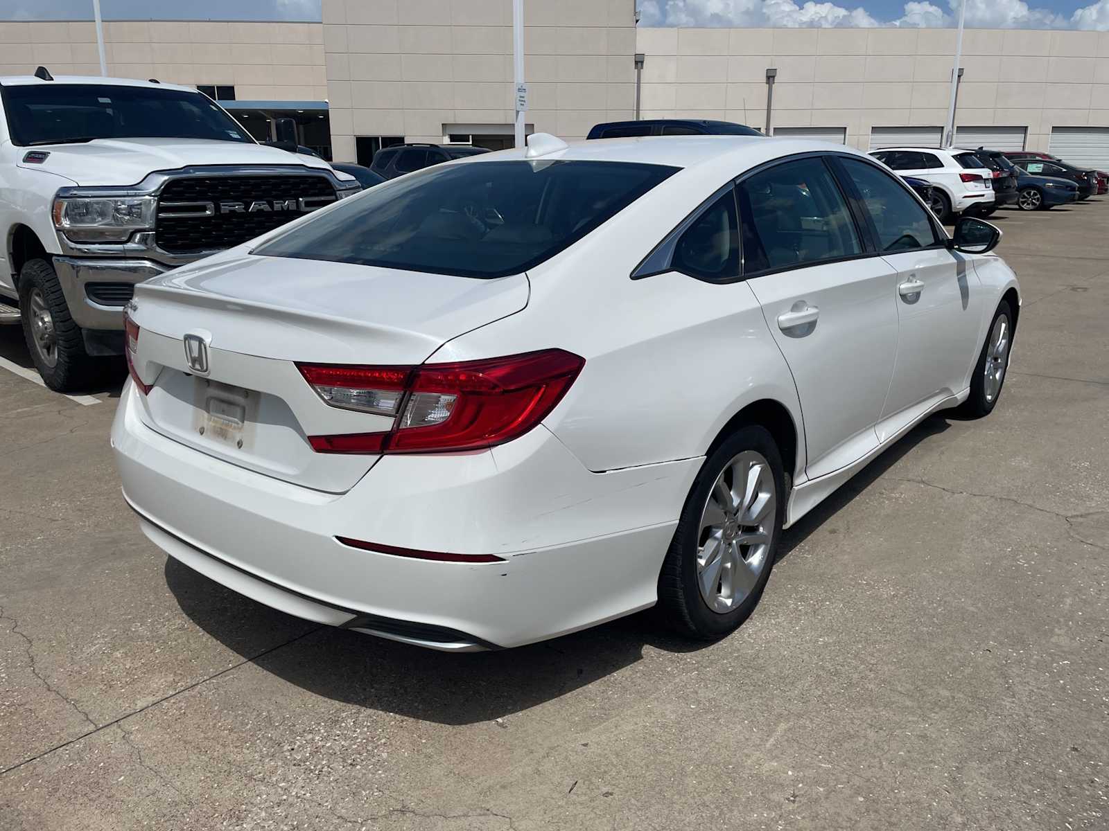 Thumbnail: 2019 Honda Accord - 3