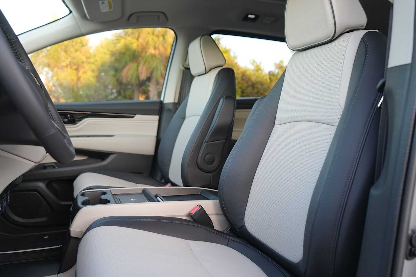 Thumbnail: 2026 Honda Odyssey - 11