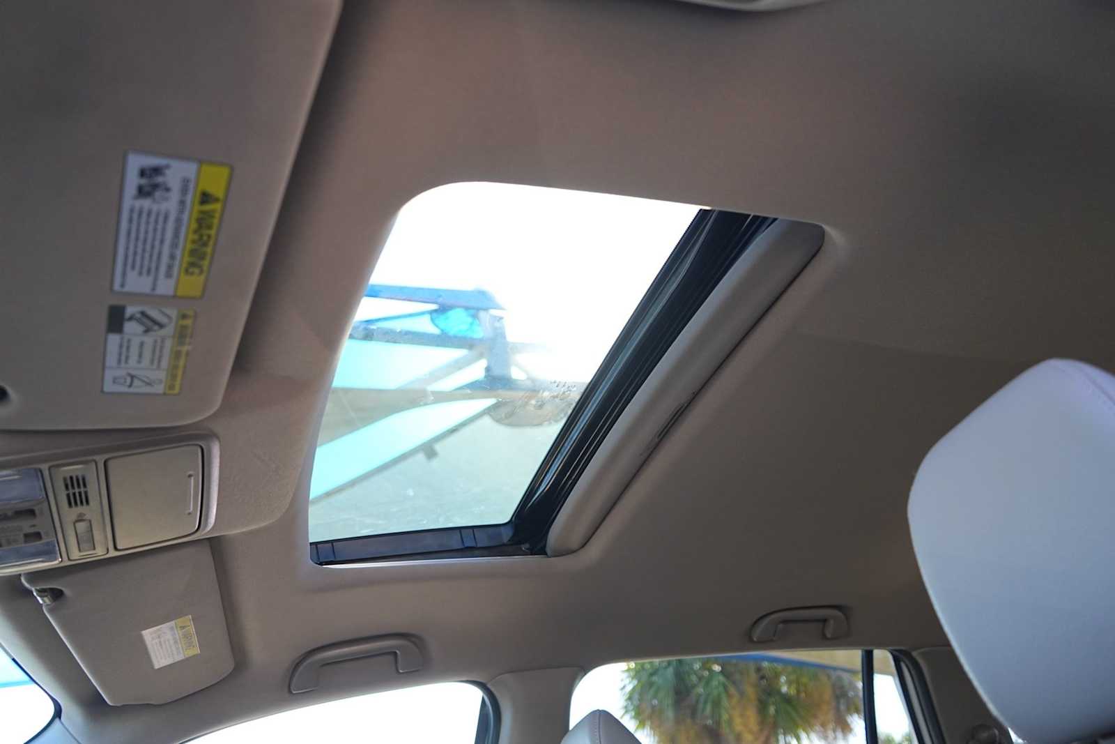 Thumbnail: 2016 Honda Pilot - 24