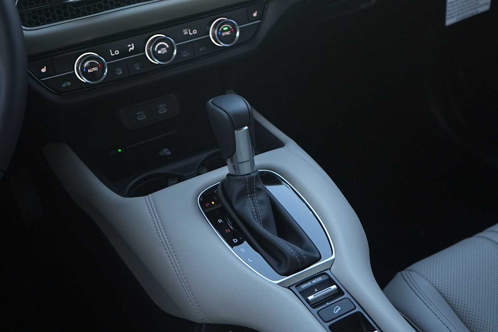 Thumbnail: 2026 Honda HR-V - 17