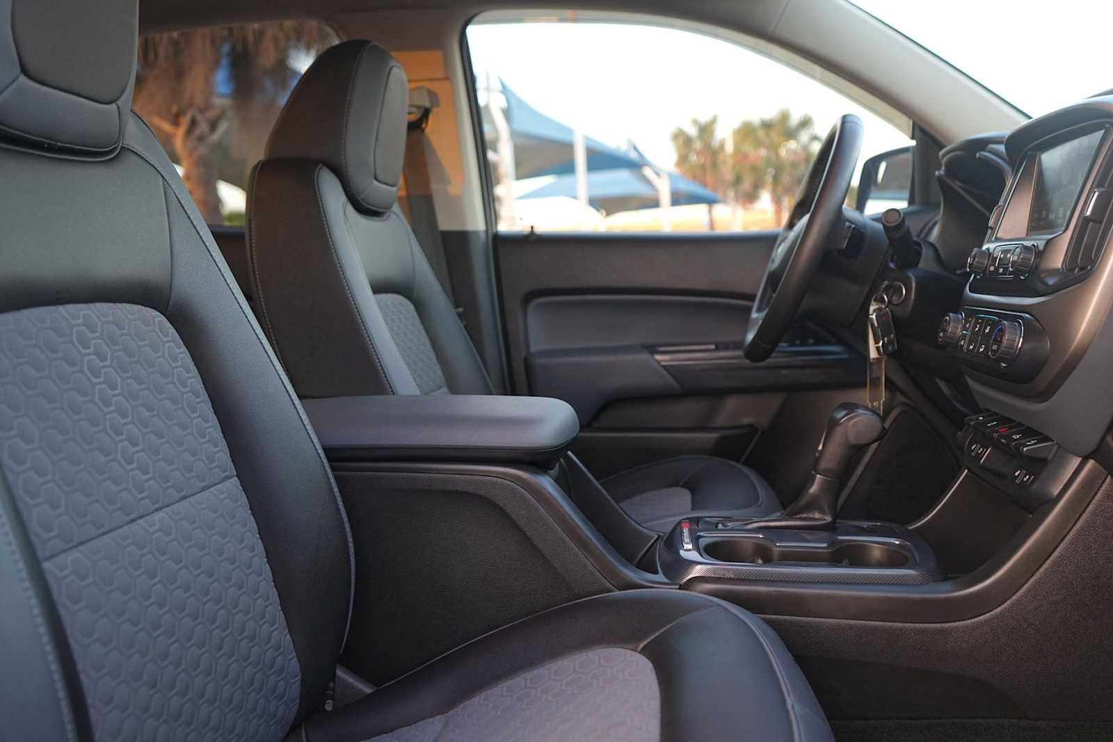 Thumbnail: 2016 Chevrolet Colorado - 15