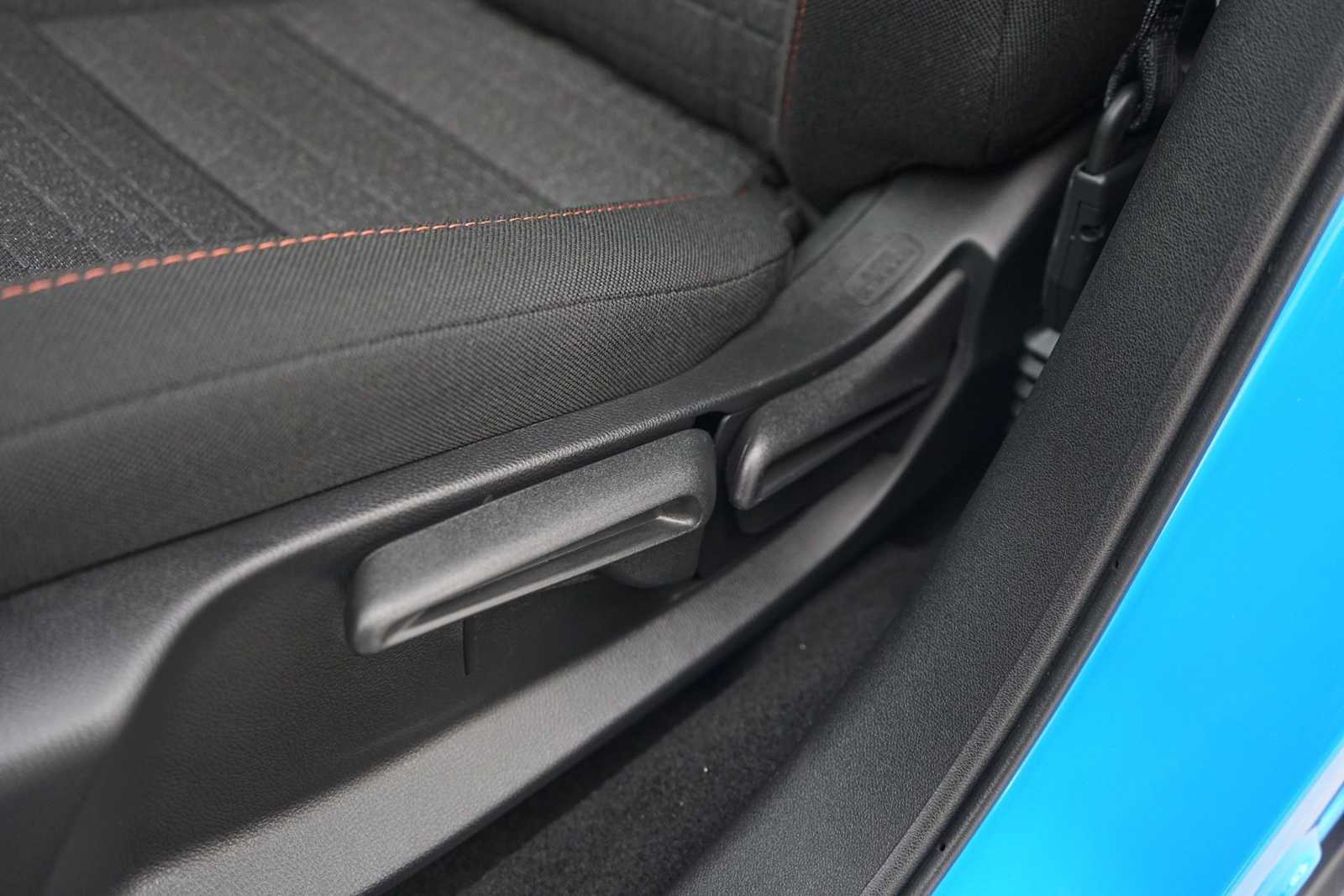 Thumbnail: 2026 Honda HR-V - 12