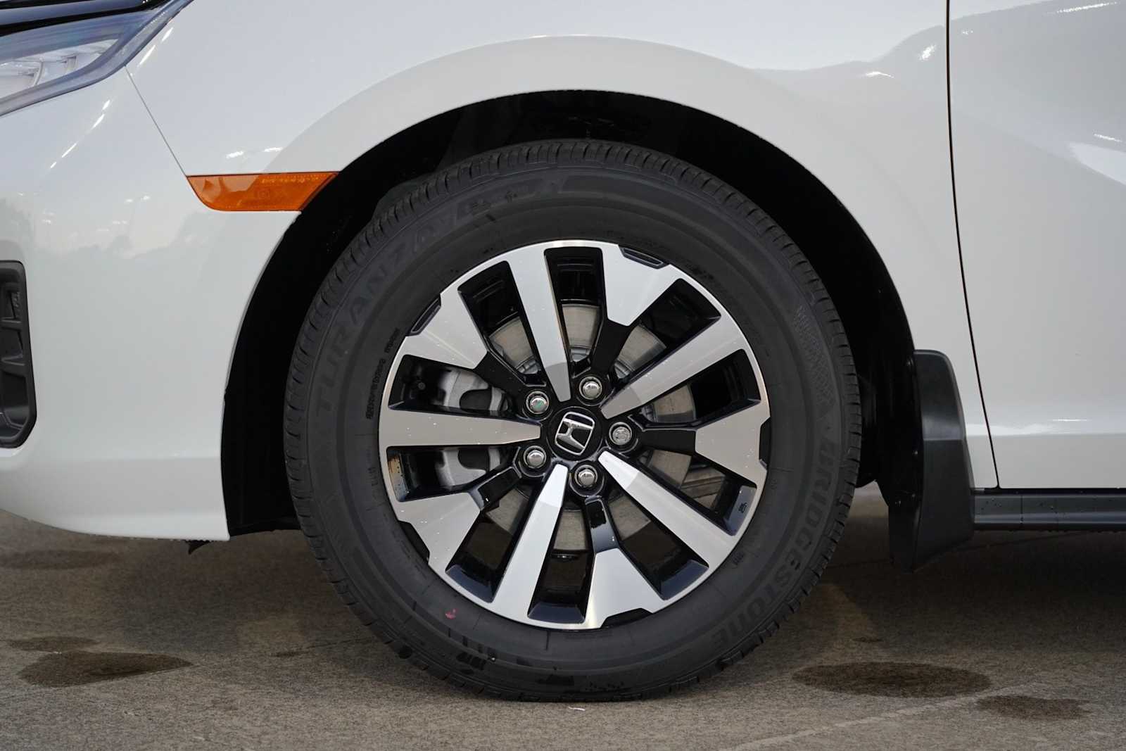 Thumbnail: 2026 Honda Odyssey - 7