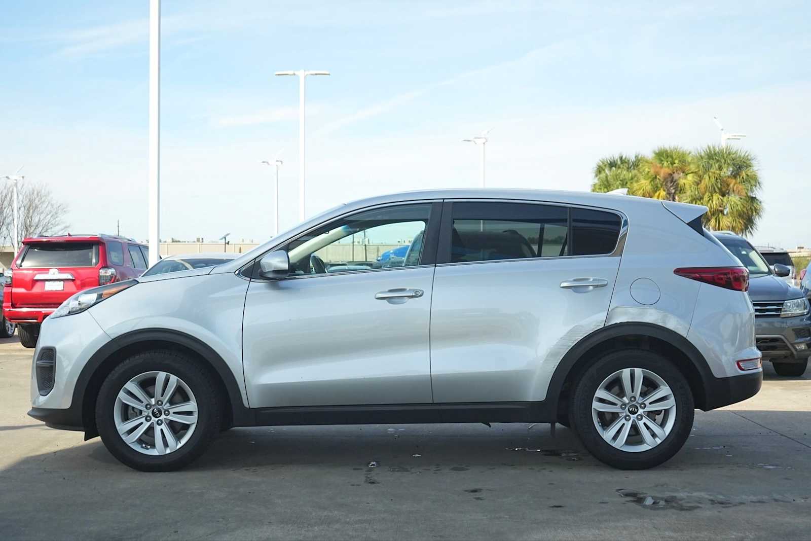 Thumbnail: 2018 Kia Sportage - 3