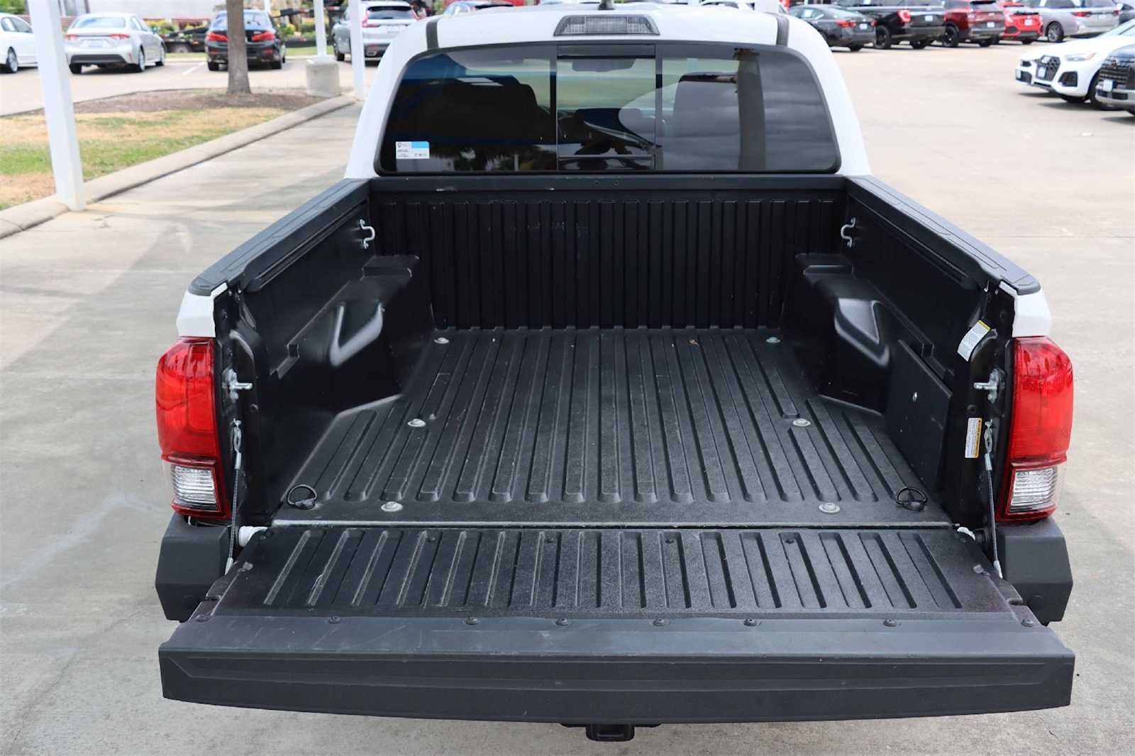 Thumbnail: 2023 Toyota Tacoma - 25