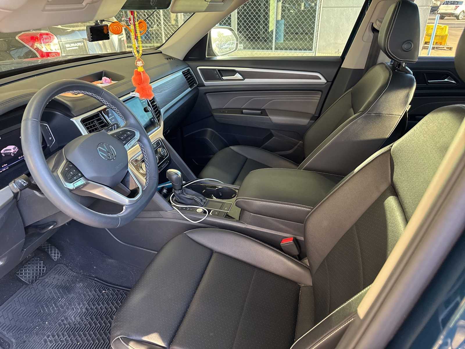 Thumbnail: 2023 Volkswagen Atlas - 1