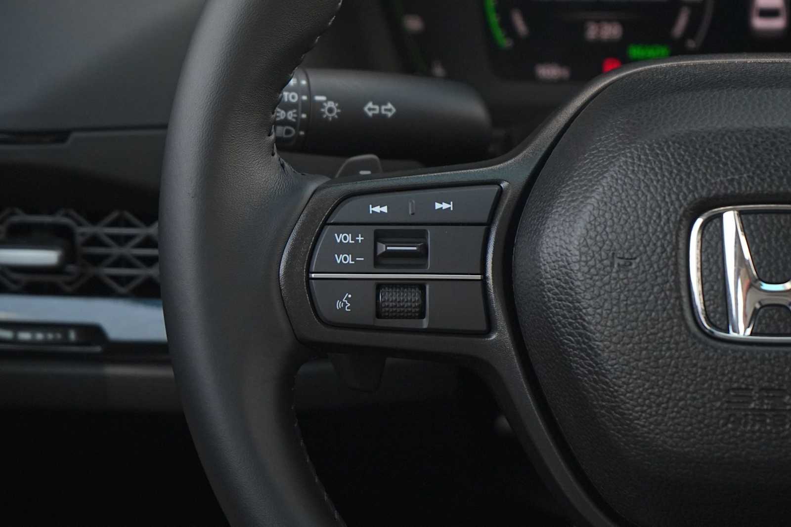 2026 Honda Accord Hybrid EX-L - Photo 17