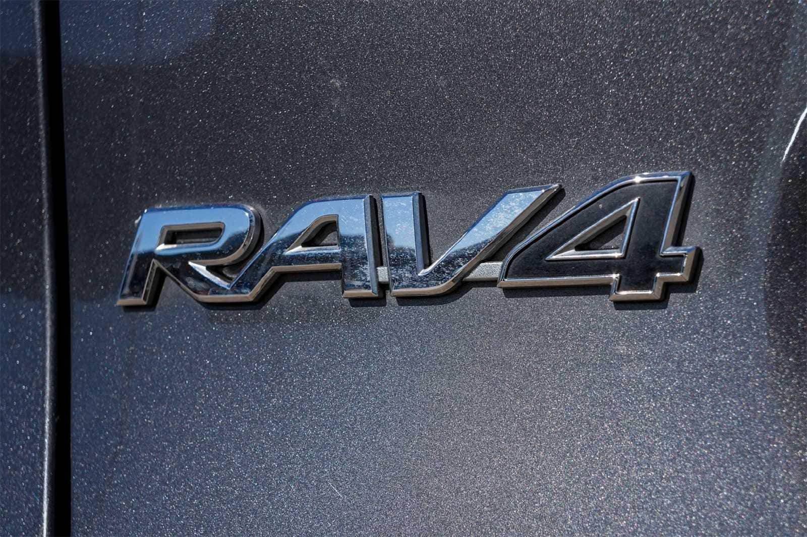 Thumbnail: 2024 Toyota RAV4 - 7