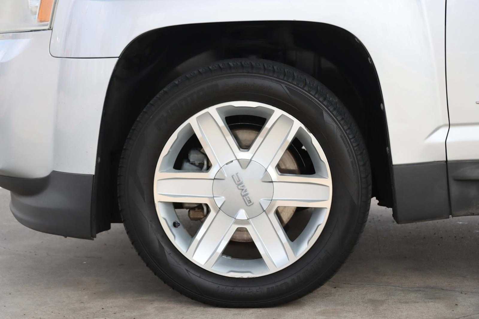 Thumbnail: 2010 GMC Terrain - 8