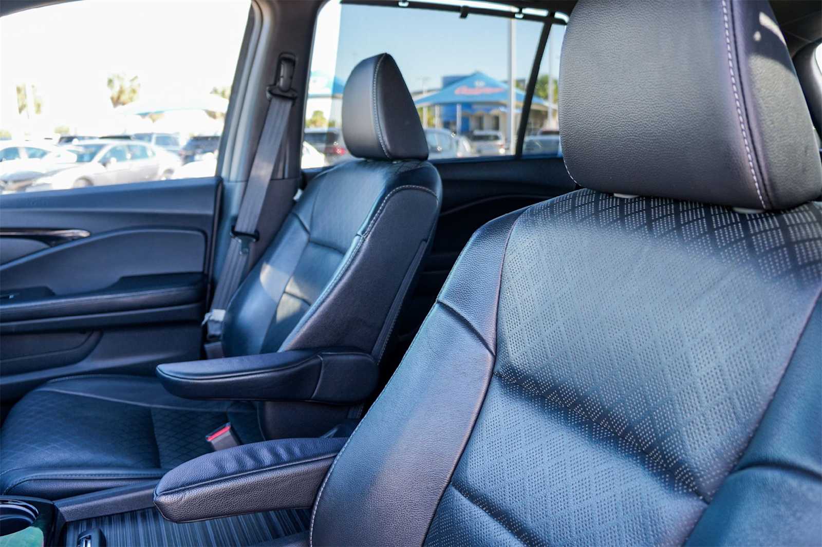 Thumbnail: 2019 Honda Passport - 11