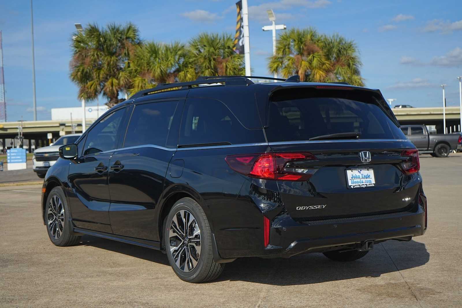 Thumbnail: 2026 Honda Odyssey - 4