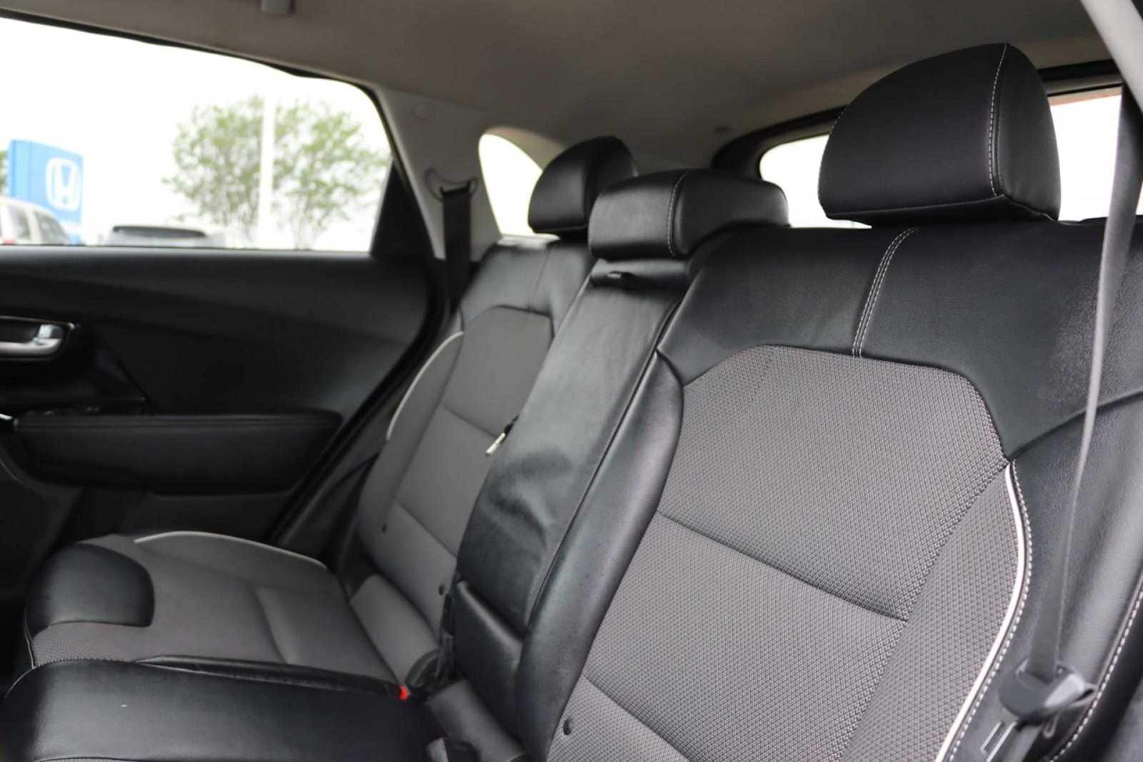 2022 Kia Niro S 15