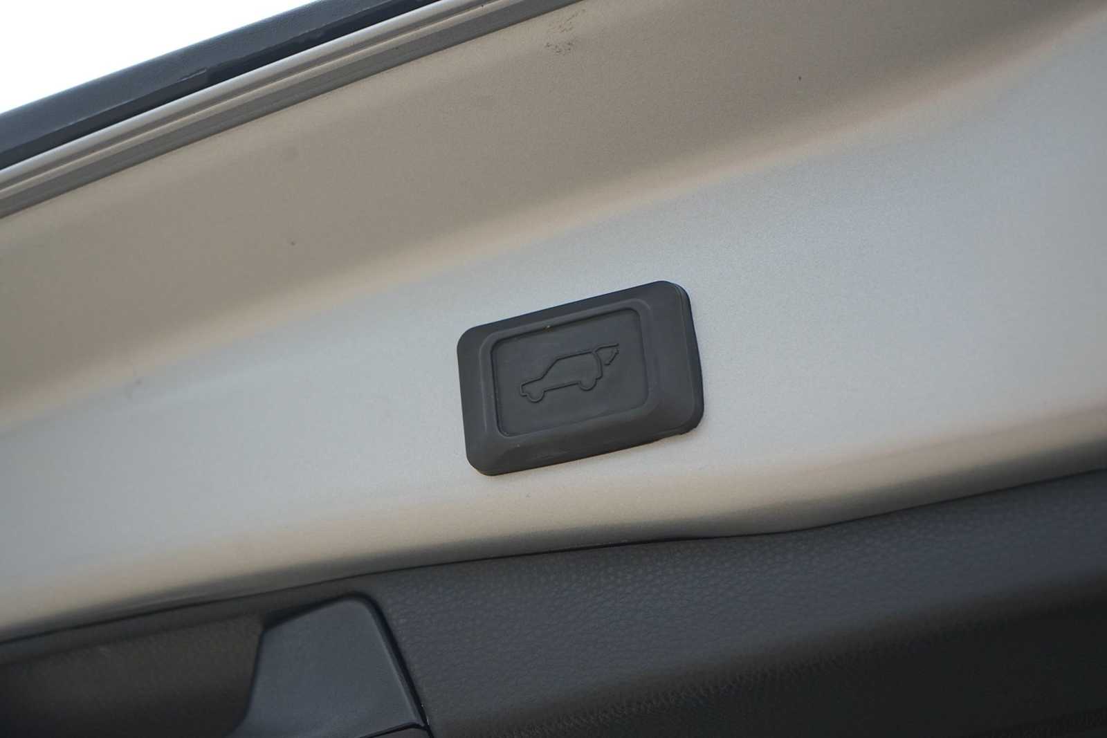 Thumbnail: 2024 Toyota RAV4 - 26