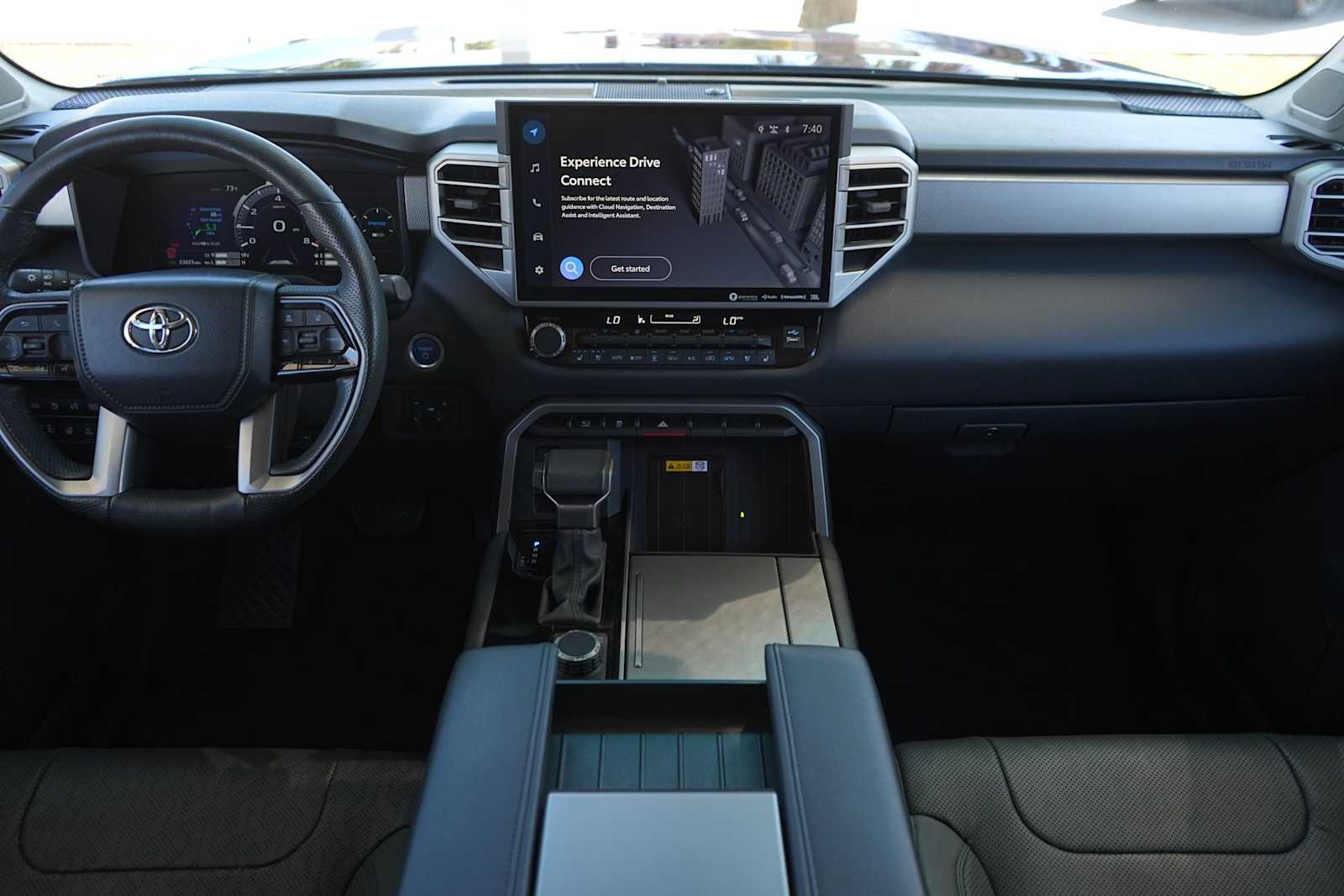 Thumbnail: 2024 Toyota Sequoia - 10