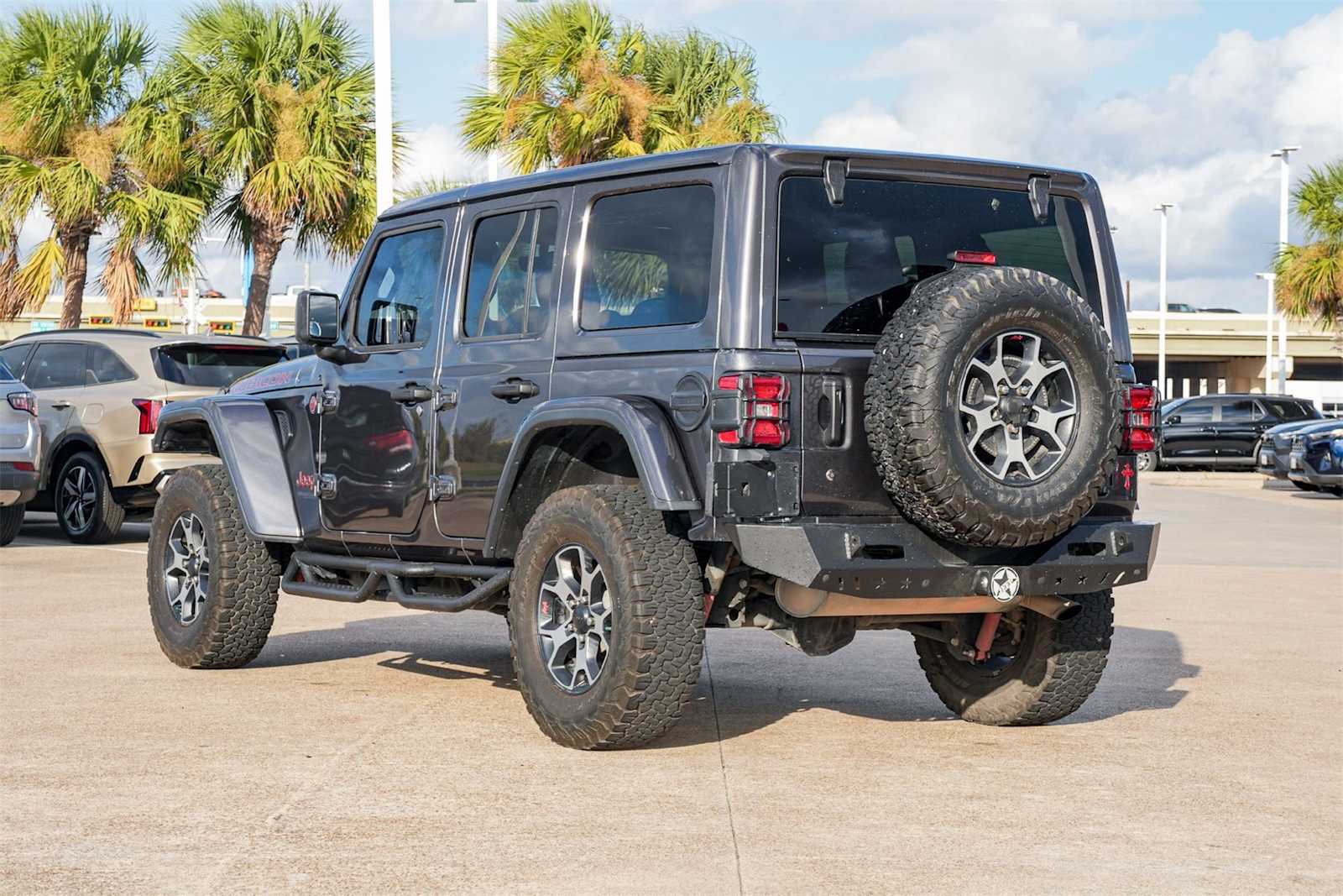 2019 Jeep Wrangler Unlimited Rubicon photo 4