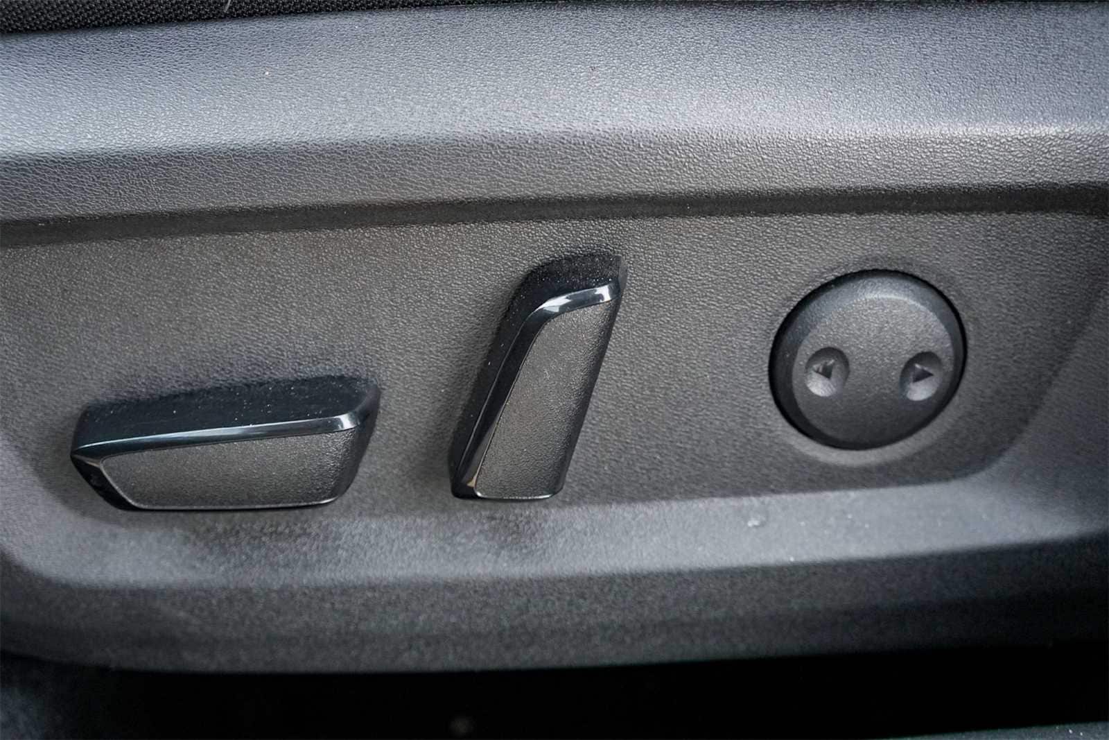 Thumbnail: 2021 Nissan Rogue - 21