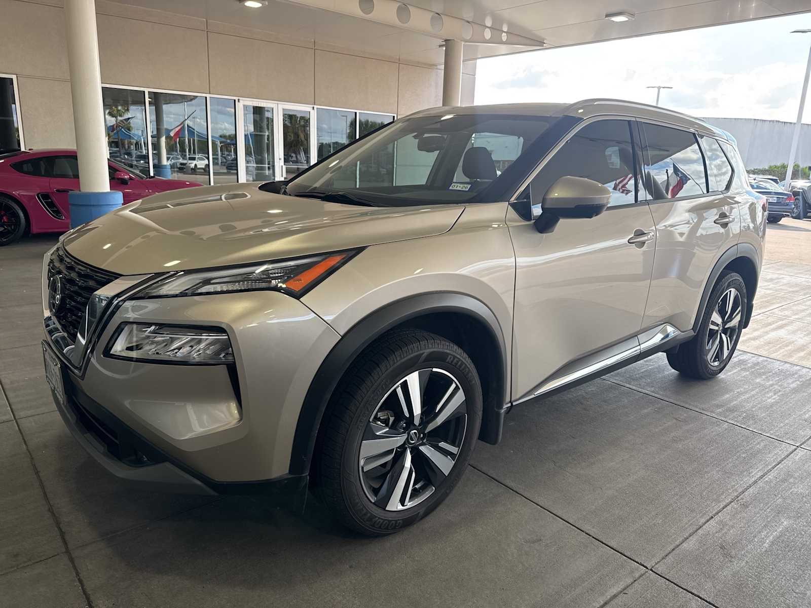 Thumbnail: 2021 Nissan Rogue - 1