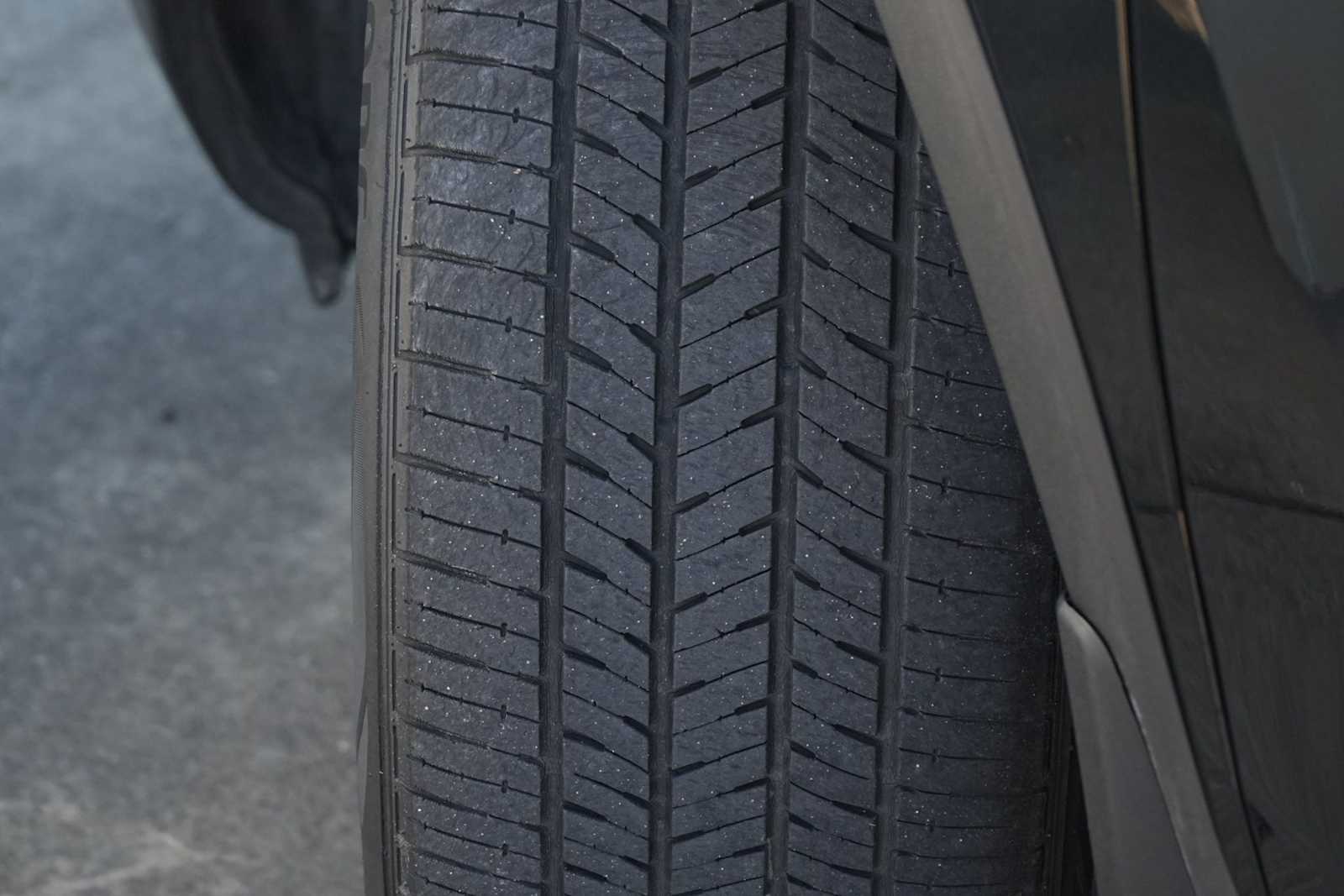 Thumbnail: 2017 Honda Pilot - 29