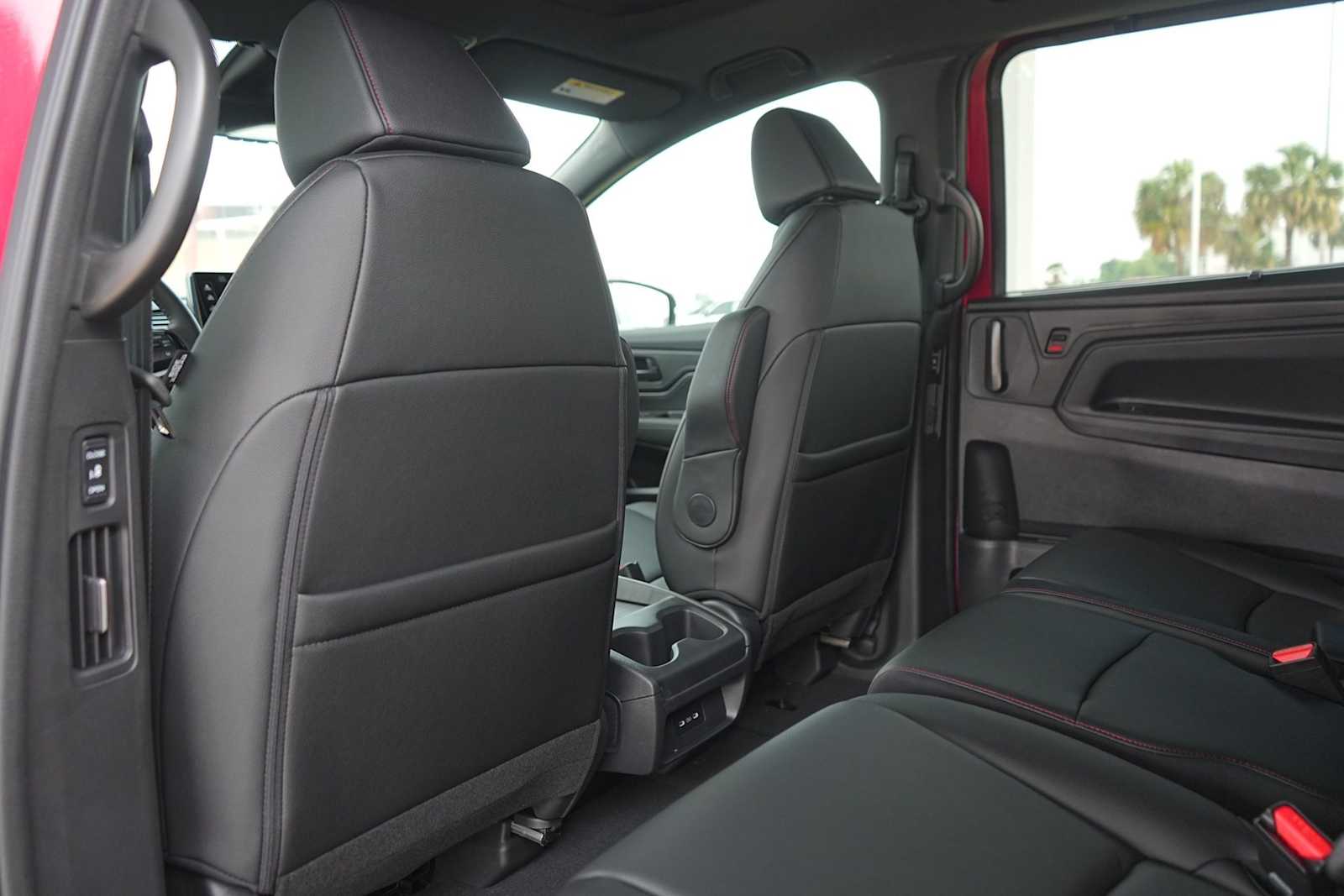 Thumbnail: 2026 Honda Odyssey - 12