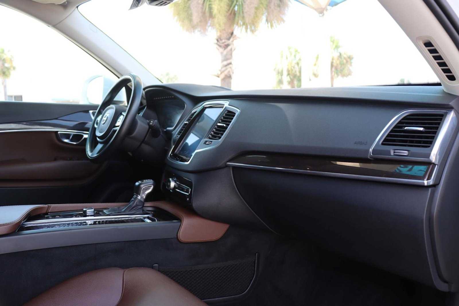 Thumbnail: 2019 Volvo XC90 - 13