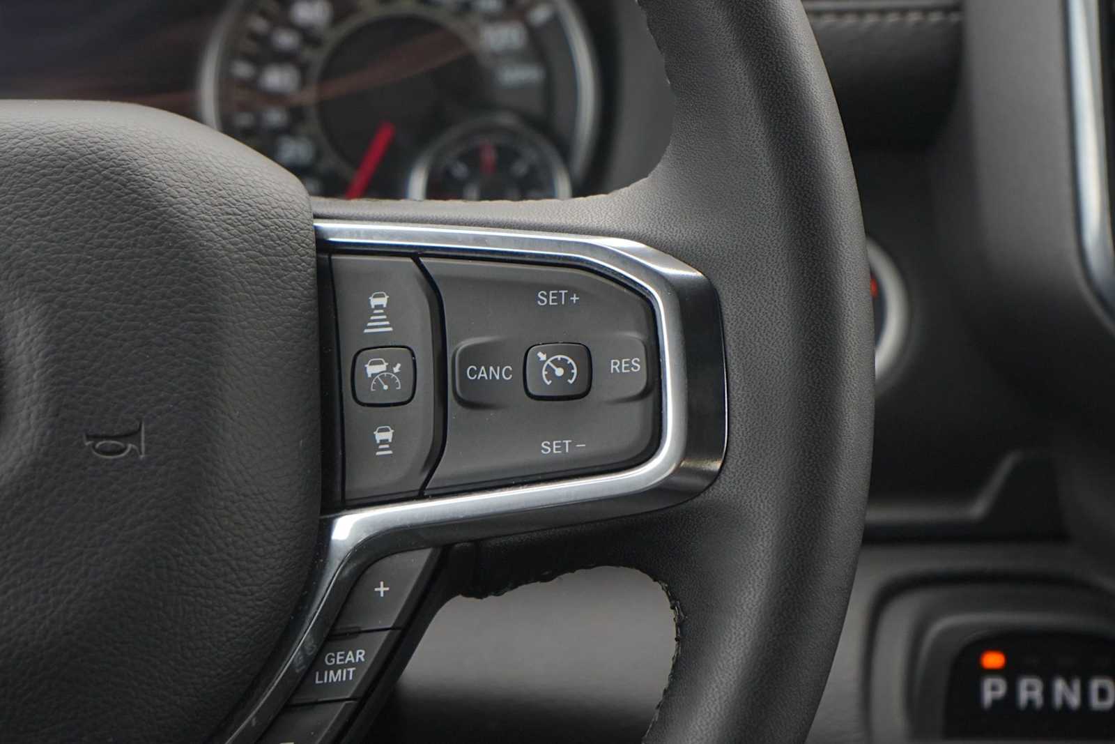 Thumbnail: 2025 RAM 1500 - 18