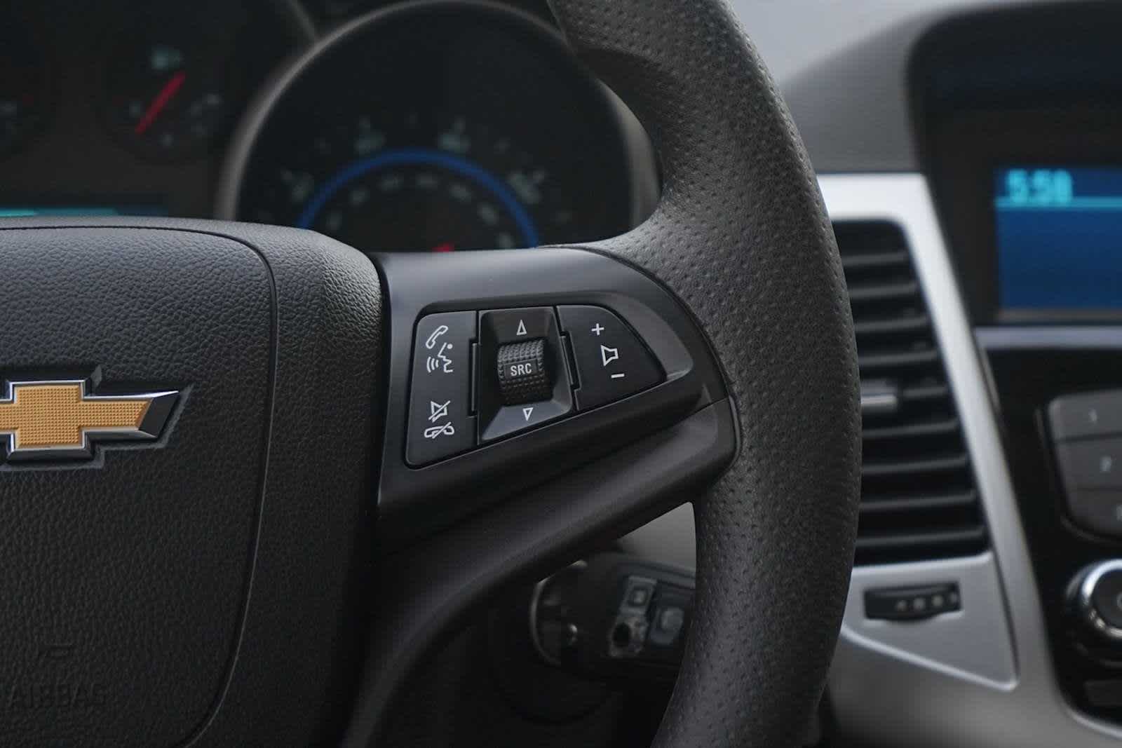 Thumbnail: 2016 Chevrolet Cruze - 17