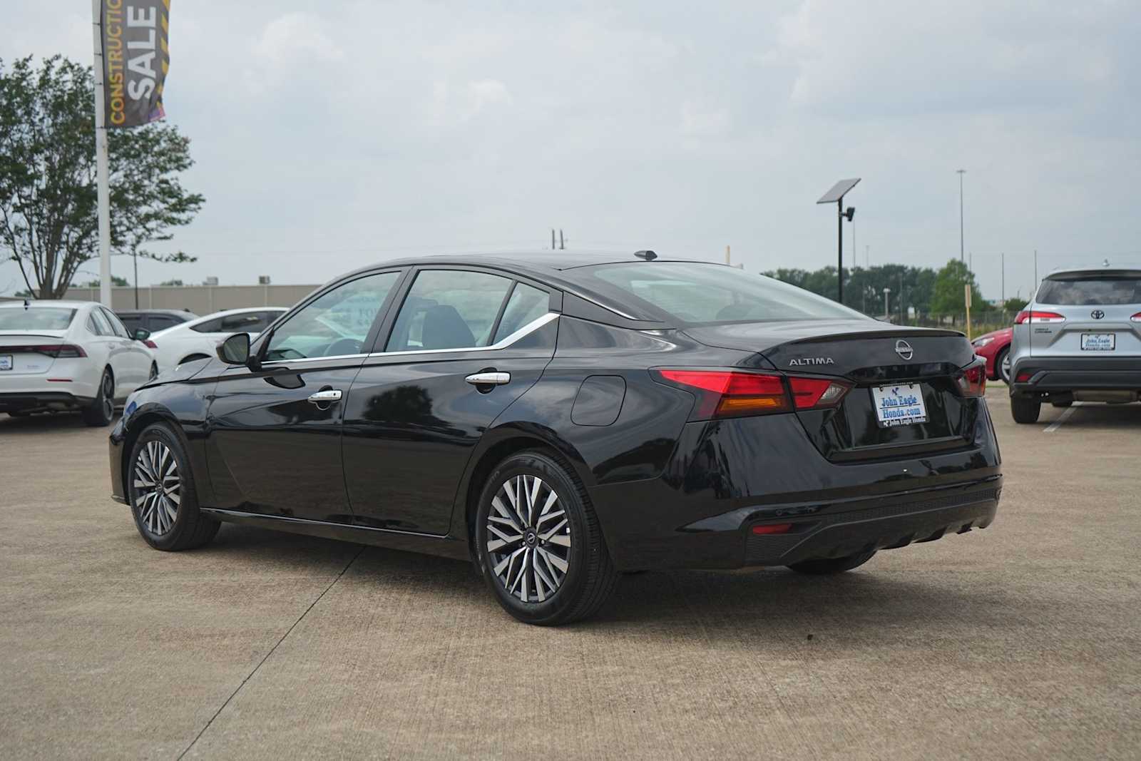 Thumbnail: 2025 Nissan Altima - 4