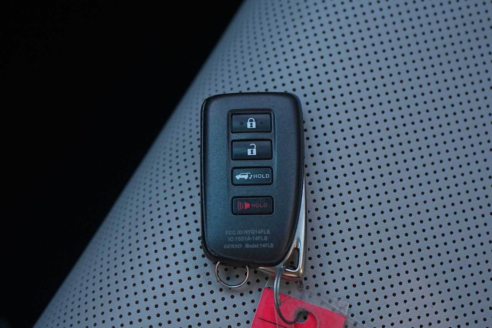 Thumbnail: 2022 Lexus RX - 28