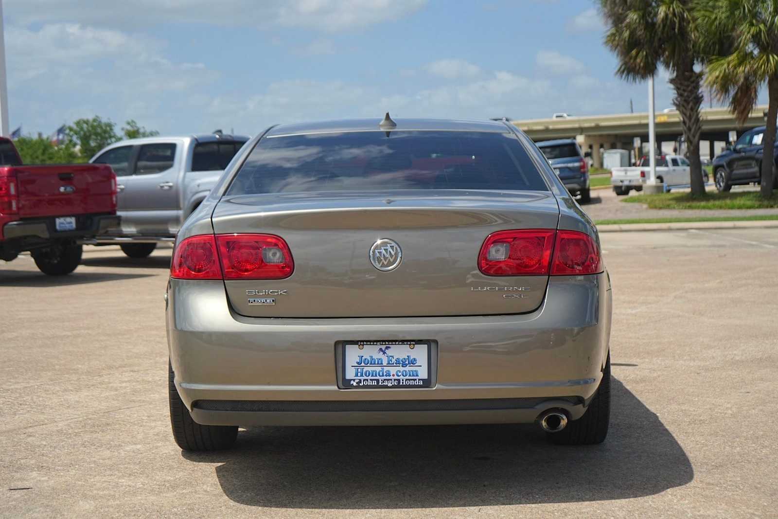 Thumbnail: 2010 Buick Lucerne - 5