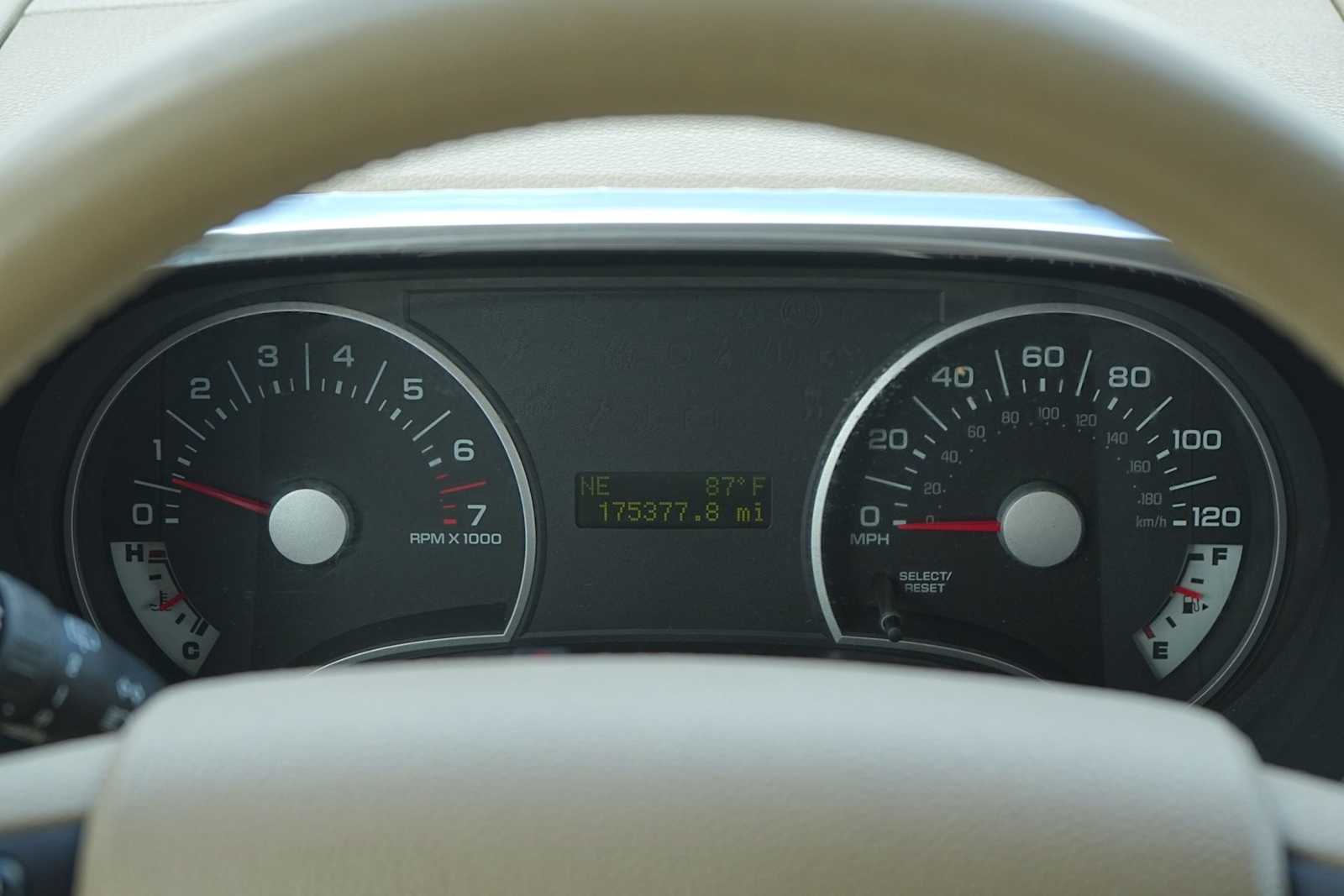 Thumbnail: 2010 Ford Explorer - 22