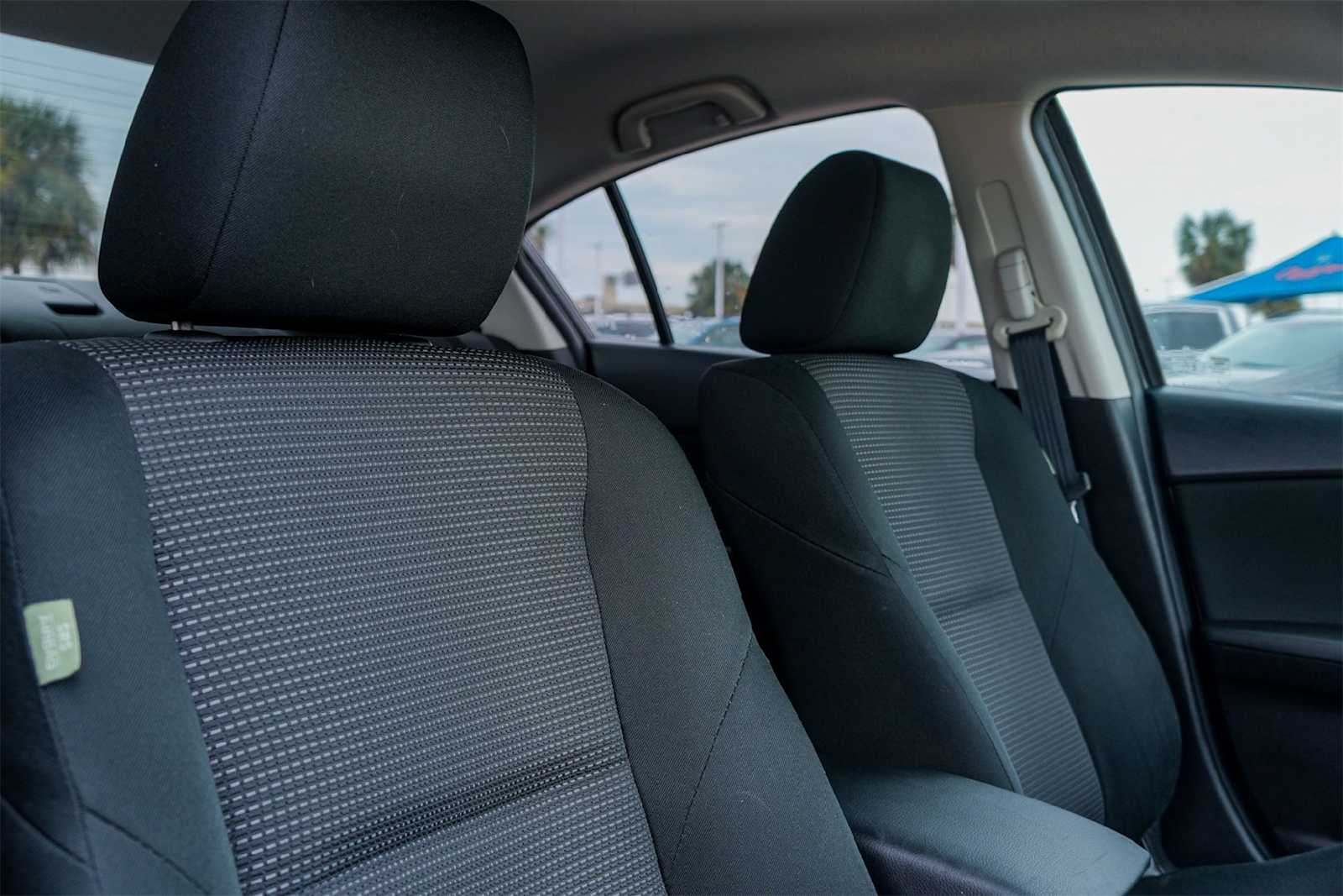 Thumbnail: 2012 Mazda Mazda3 - 14