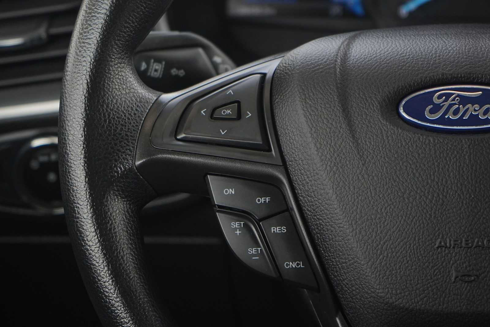 Thumbnail: 2023 Ford Edge - 17