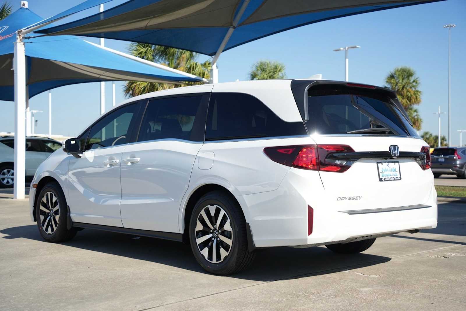 Thumbnail: 2026 Honda Odyssey - 4