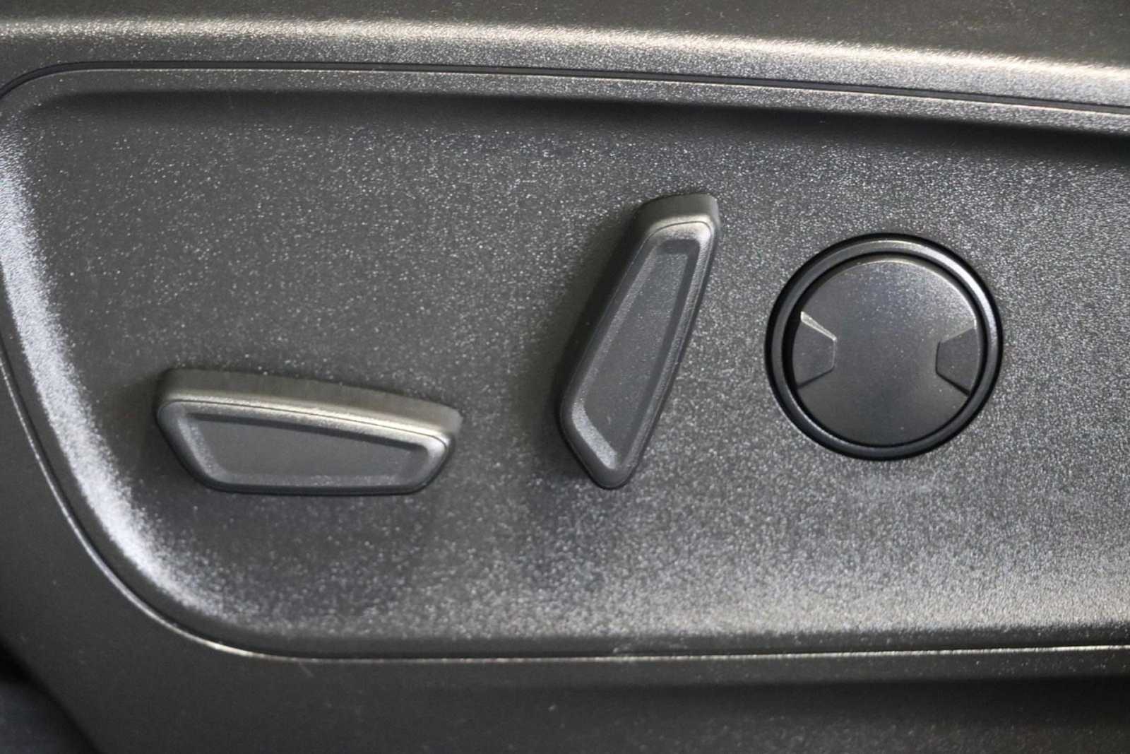 2023 Ford Escape Active 29