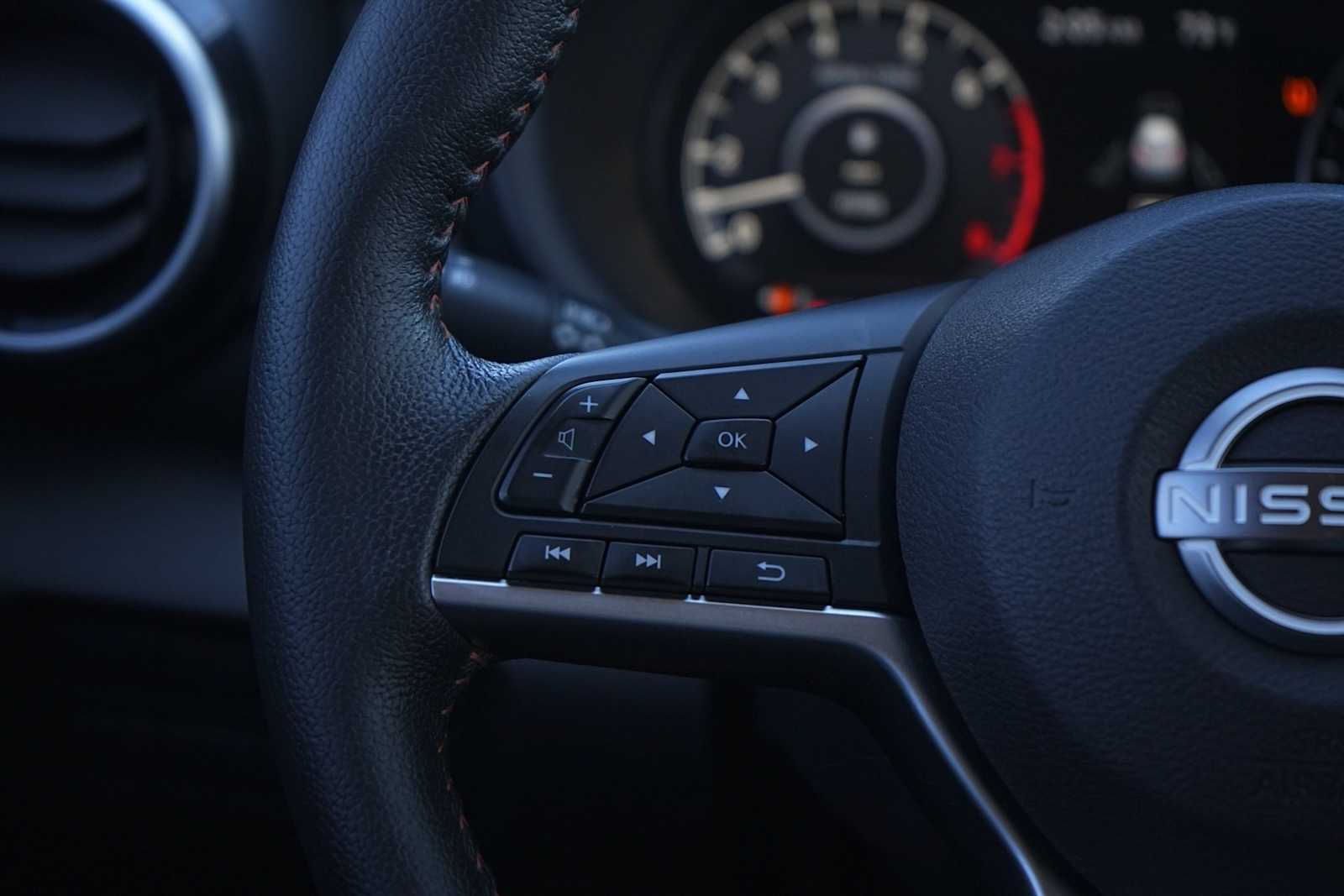 Thumbnail: 2023 Nissan Kicks - 17