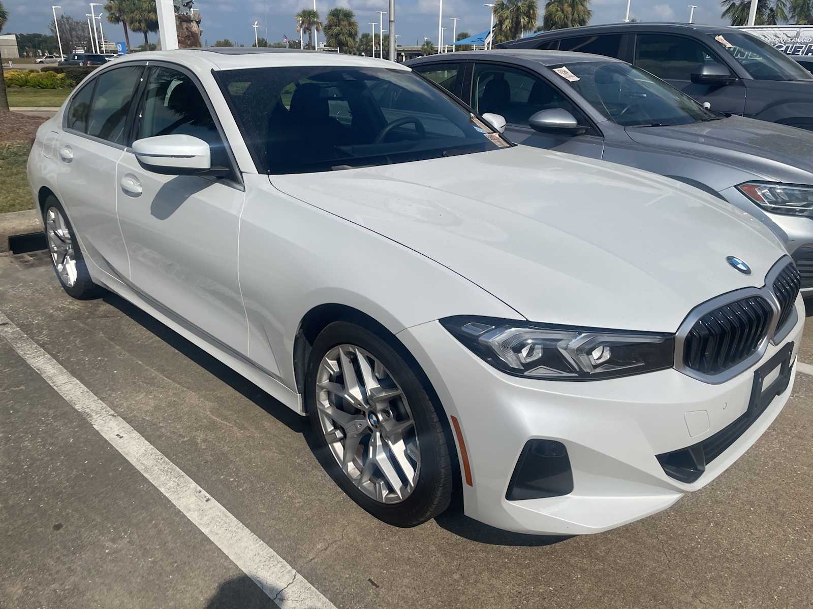Thumbnail: 2025 BMW 3 Series - 4