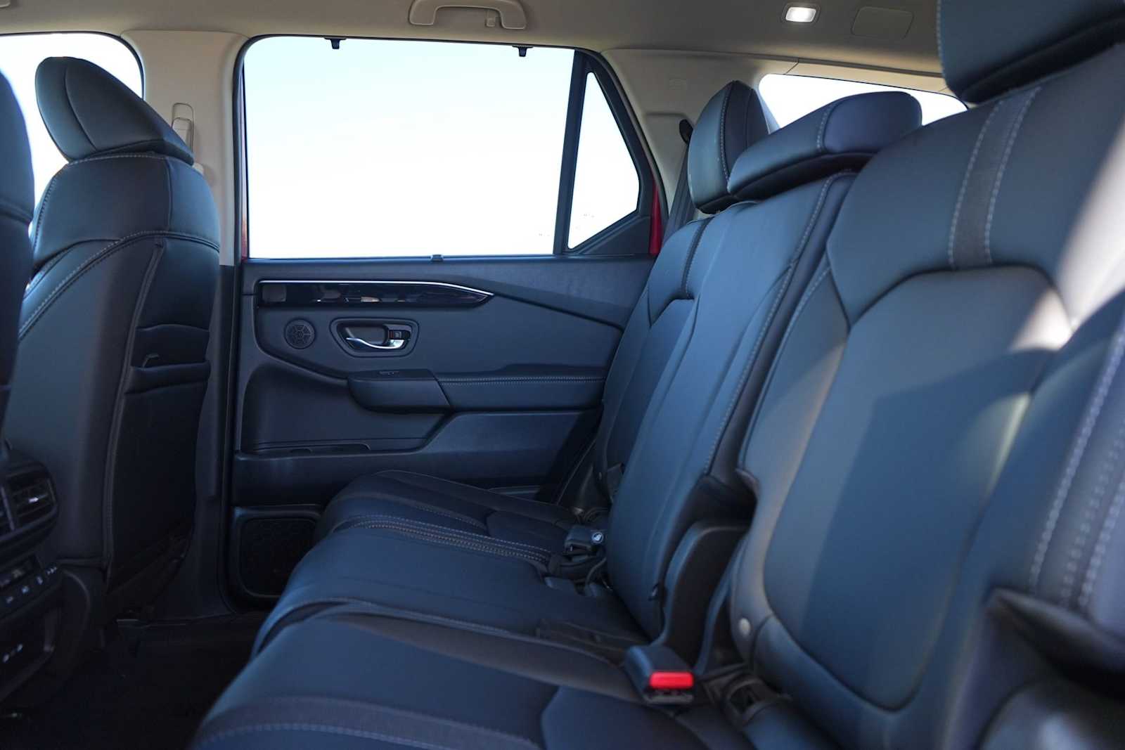 Thumbnail: 2025 Honda Pilot - 13