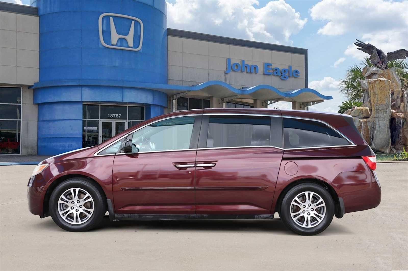 Thumbnail: 2012 Honda Odyssey - 3