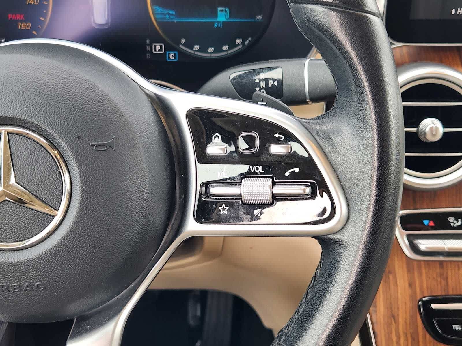 Thumbnail: 2022 Mercedes-Benz GLC - 28