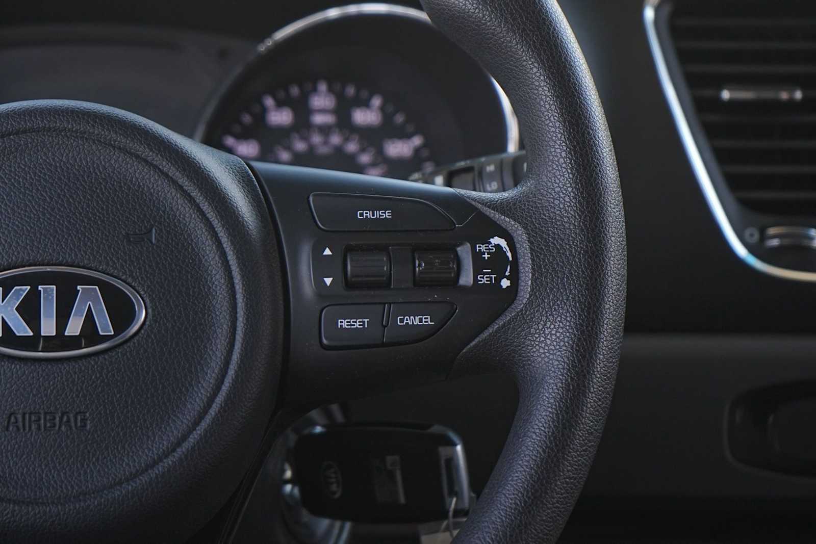 Thumbnail: 2017 Kia Sedona - 18