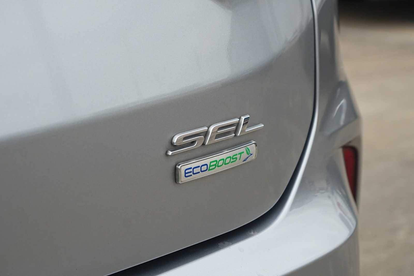 Thumbnail: 2020 Ford Edge - 8