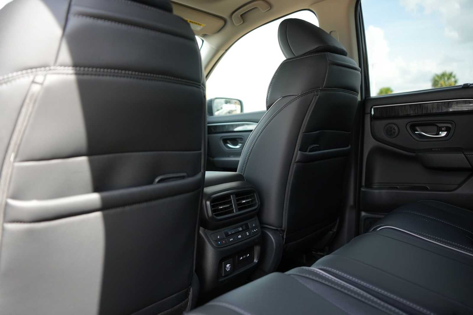 Thumbnail: 2025 Honda Pilot - 12