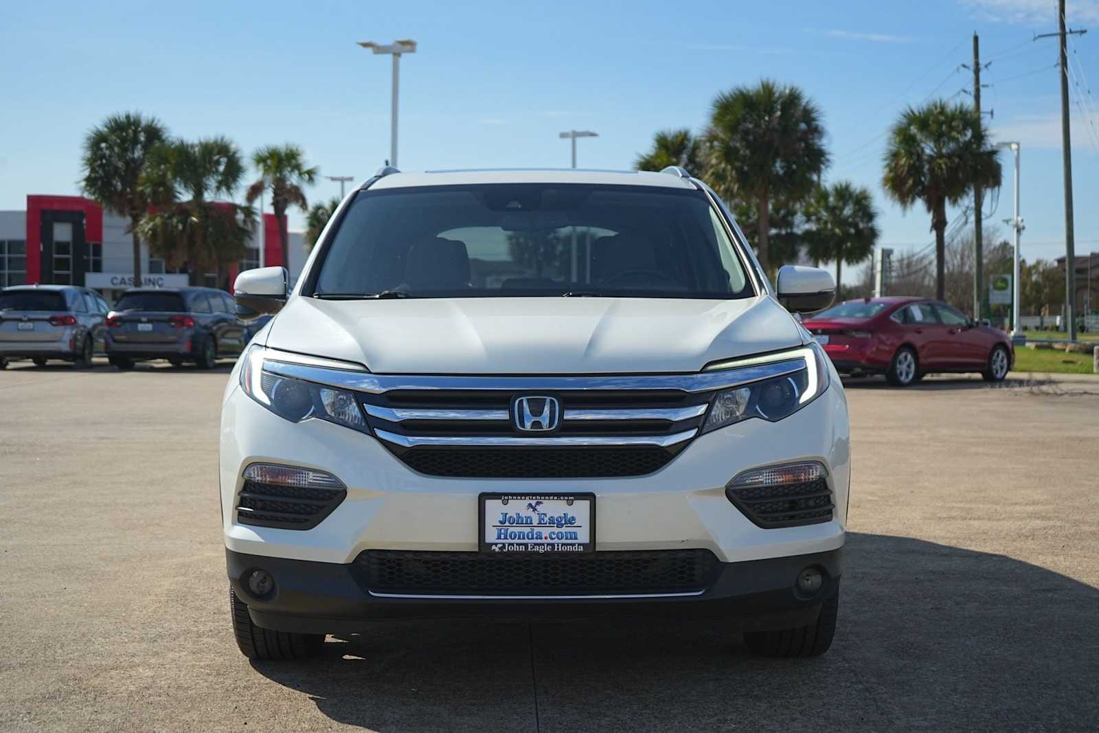 Thumbnail: 2017 Honda Pilot - 6
